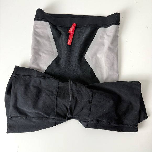 SPANX Sculpt OnCore On Core High Waist Mod Anthony Shorts Shapewear Sculpting S - Picture 8 of 9